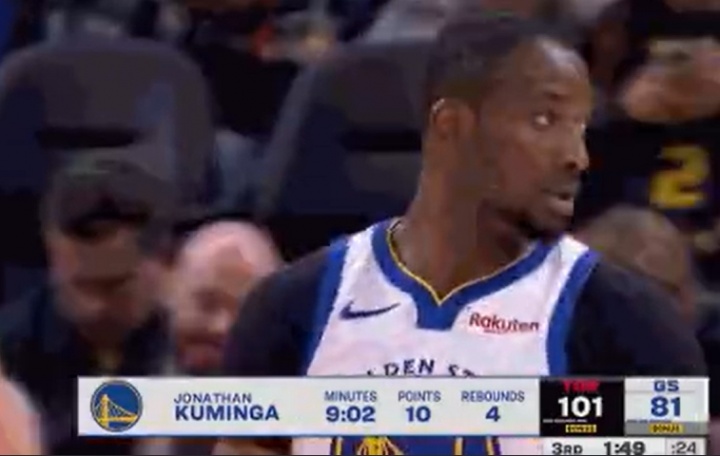 IM电竞-将分差缩小到20分！库明加连续打进2+1 库里替补席鼓掌庆祝